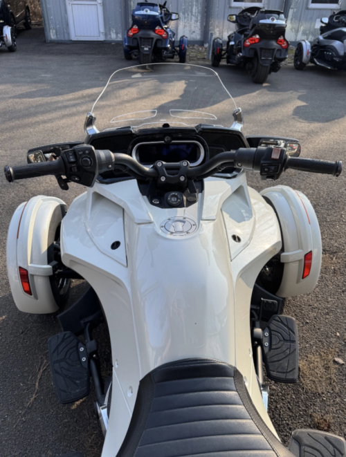 Can-Am Spyder F3 2018 - obrazek 8