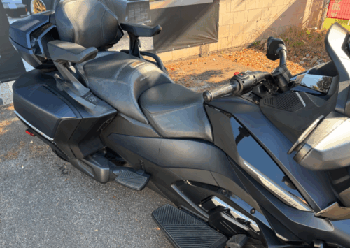 Can-Am Spyder RT Sea to Sky 2022 granatowy mat - obrazek 5